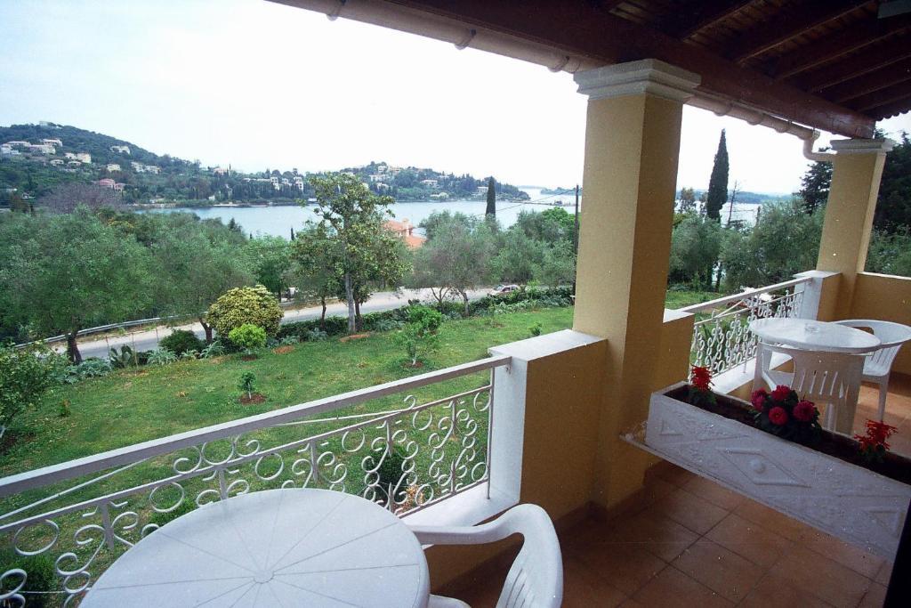 Athineos Apartments Kommeno (Corfu) Exterior foto